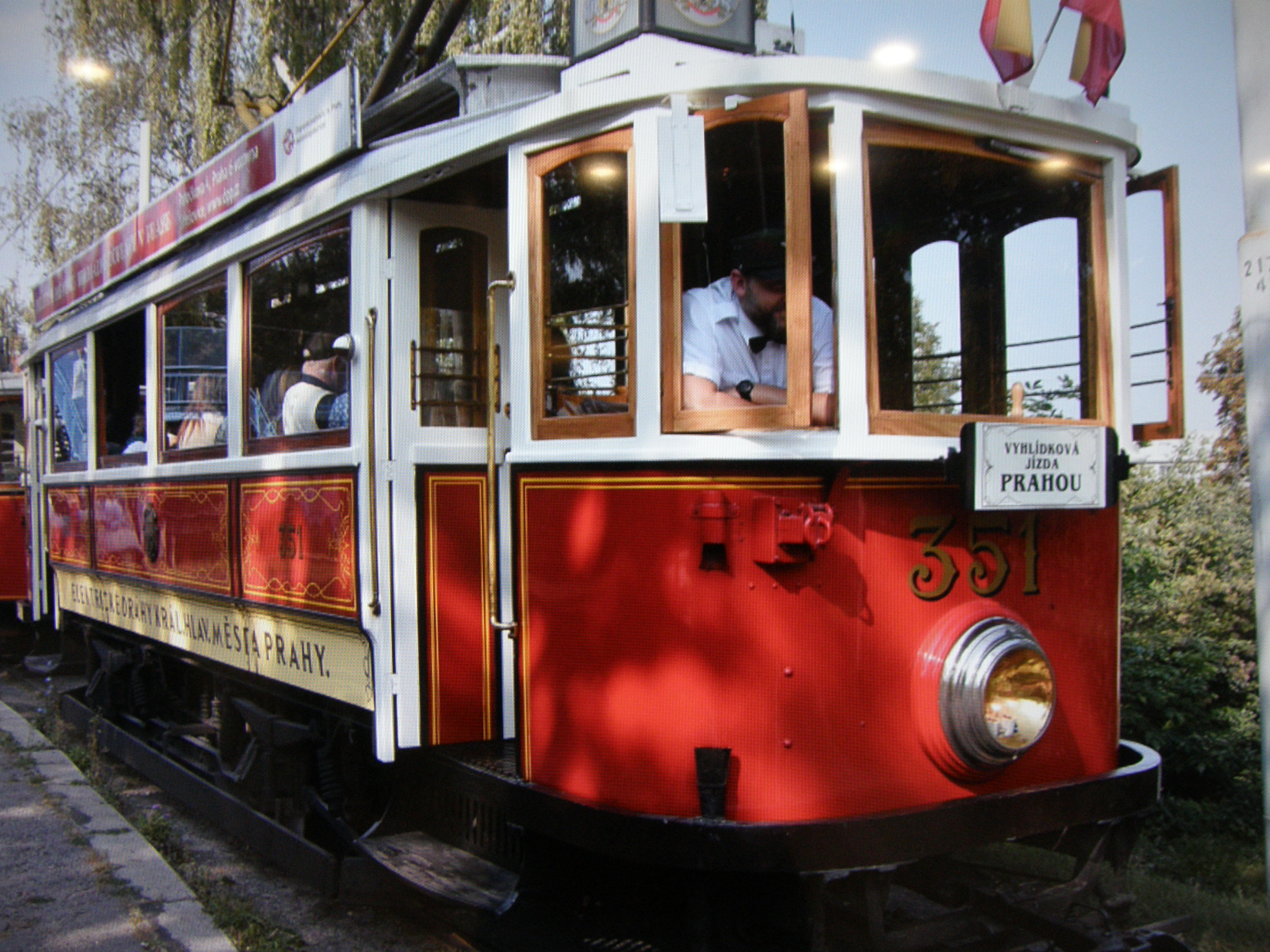 Kongreso dalyvių išvyka senuoju tramvajumi po Prahą