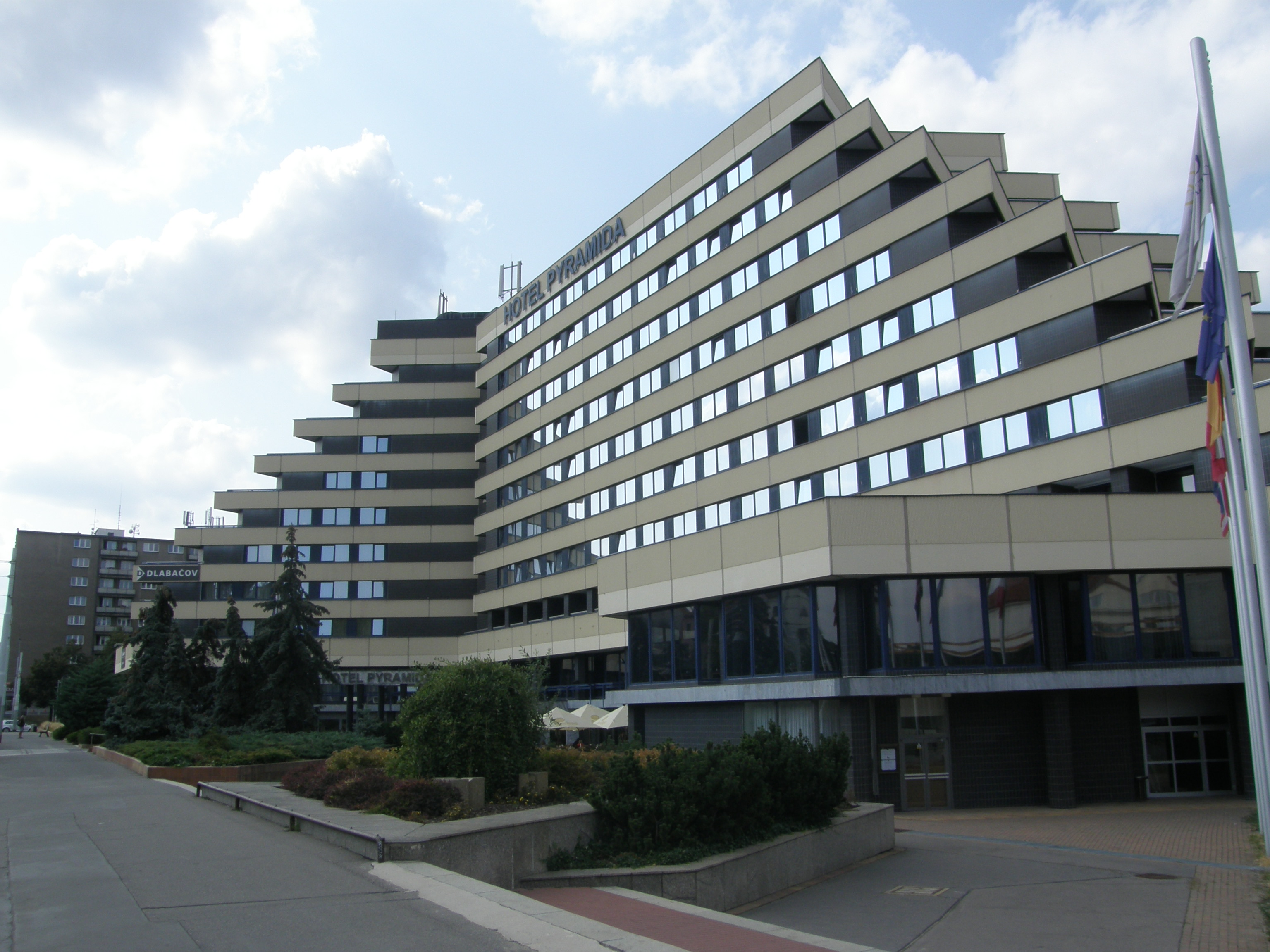 Prahos viešbutis Pyramida