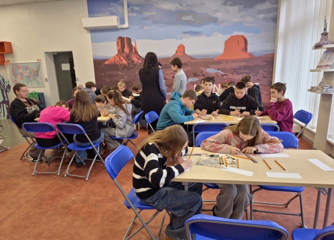 Moksleiviai edukacijoje