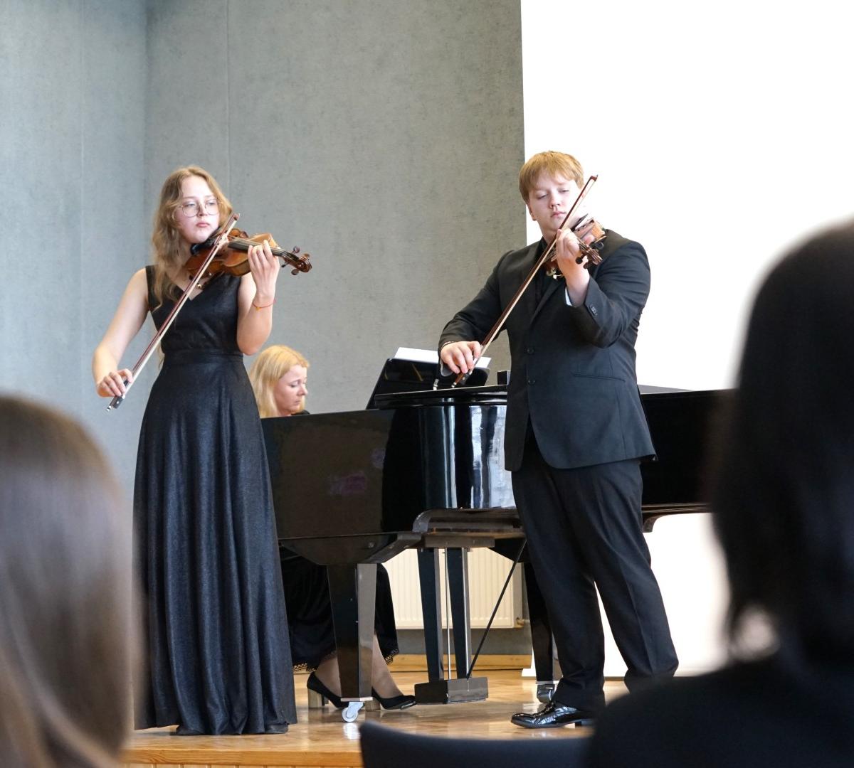 M. K. Čiurlionio 150-osioms gimimo metinėms – jaunųjų muzikantų koncertas